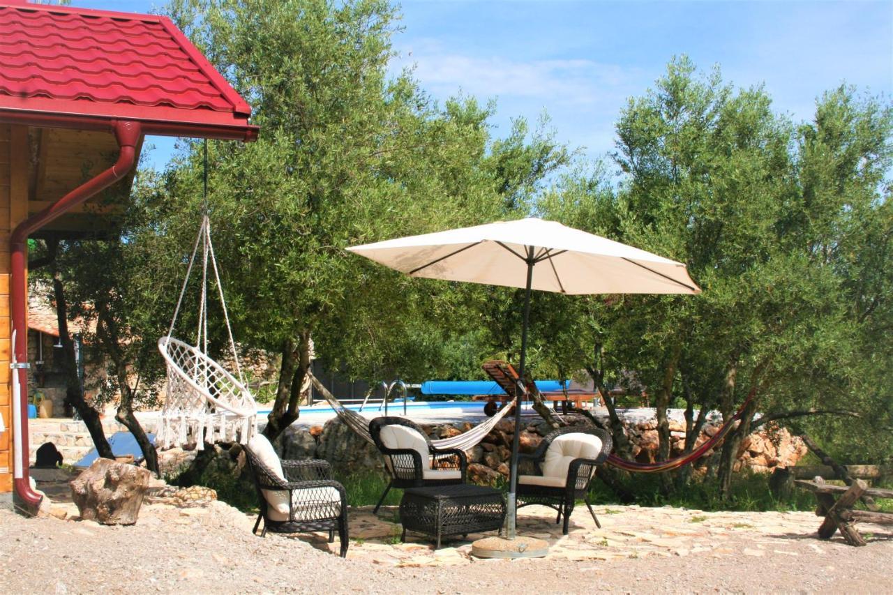 Boutique B&B Agroturizam Sv. Juraj Vrh  Buitenkant foto